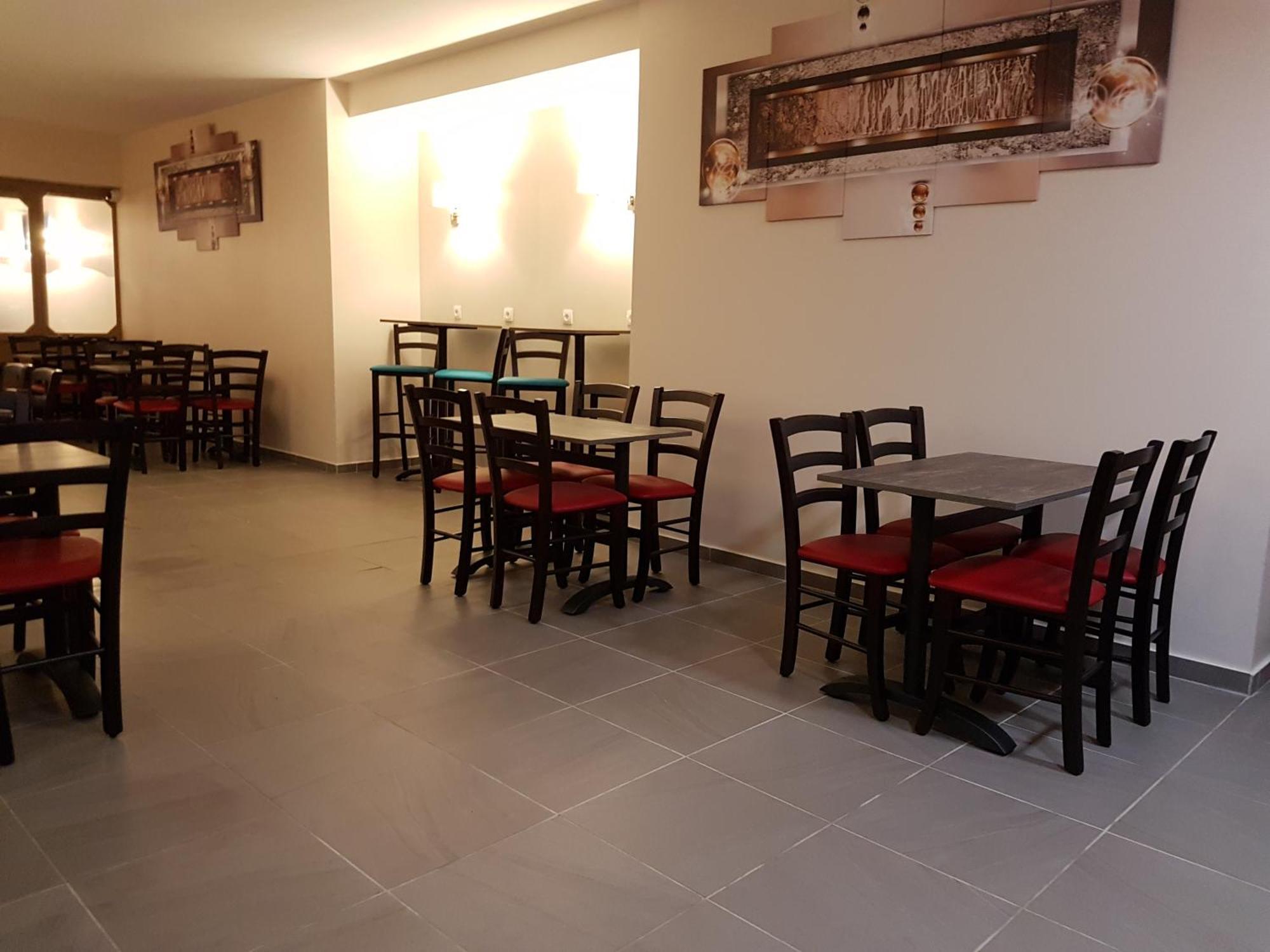 Nevers Hotel Eksteriør bilde