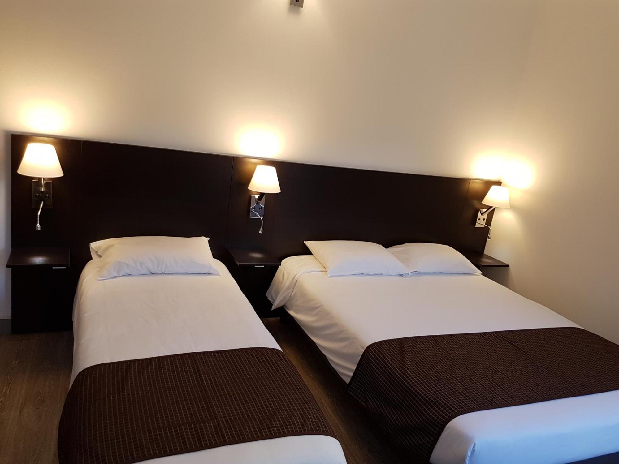 Nevers Hotel Eksteriør bilde