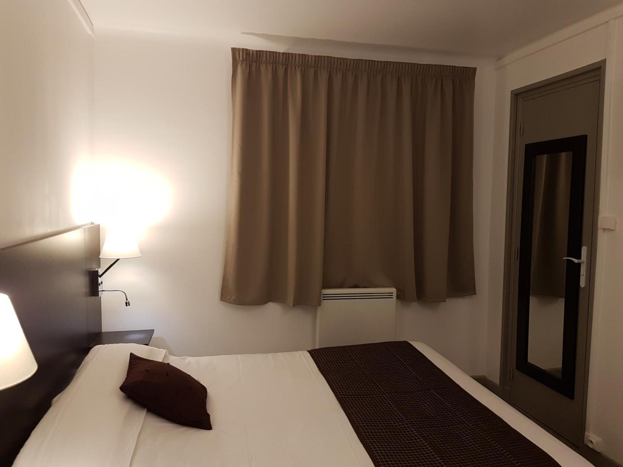 Nevers Hotel Eksteriør bilde